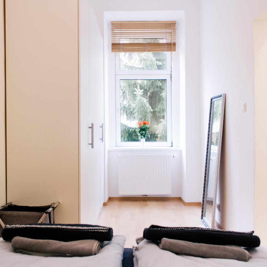 Bright, Central And Stylish City Apartment Вена Экстерьер фото